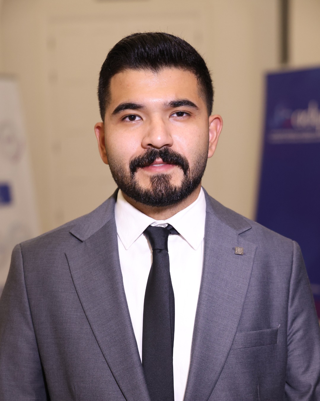 صورة الكاتب